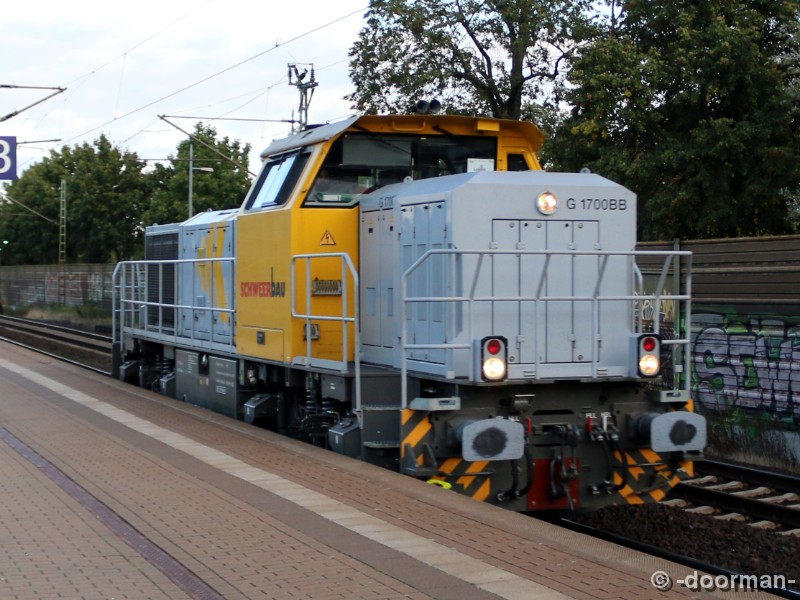 Vossloh 5001870 - 277 031-1.jpg