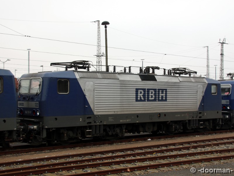 143 307-7 b - RBH 132.JPG