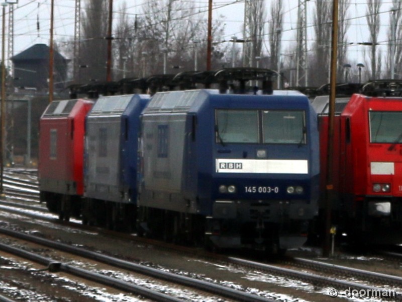 145 003-0 b.JPG