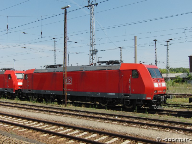 185 008-0.jpg