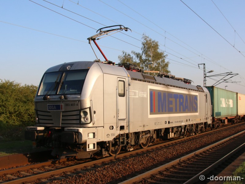 383 407-4.jpg