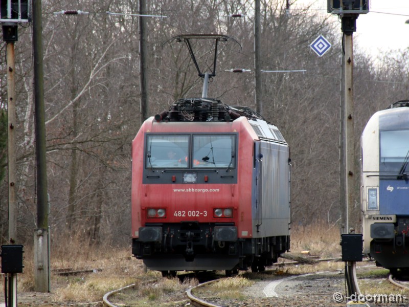 482 002-3.jpg