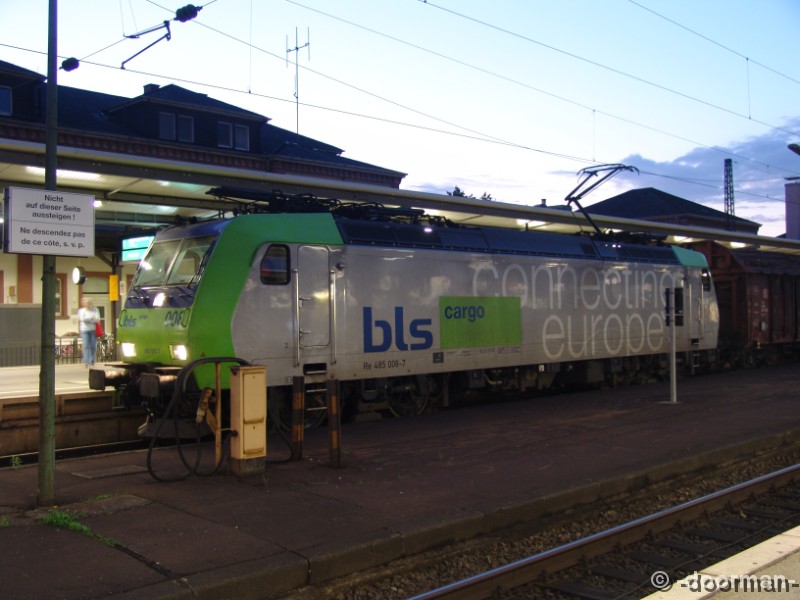 485 008-7.jpg