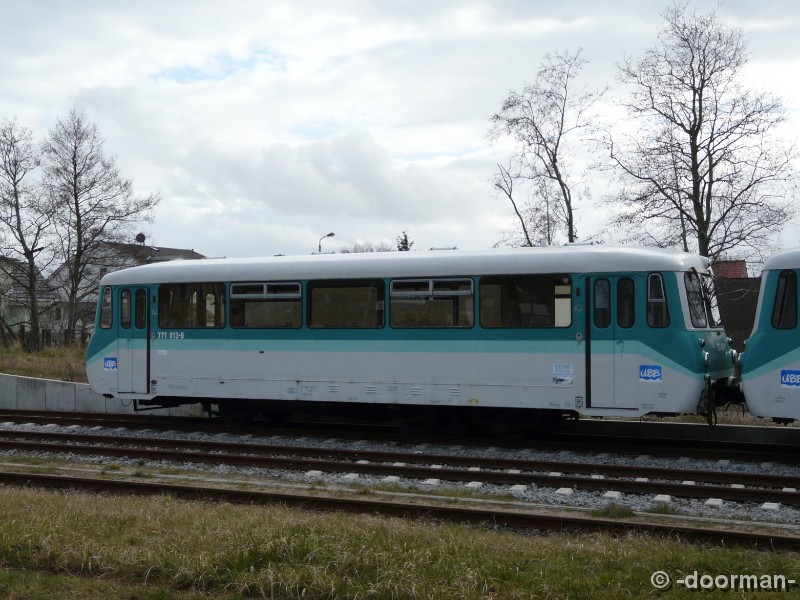 771 013-0.jpg